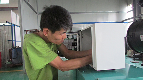 建設(shè)生態(tài)型發(fā)展企業(yè)，生產(chǎn)綠色柴油發(fā)電機(jī)組