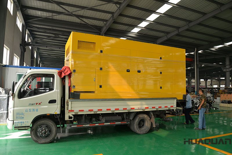 一臺HQ50GF移動(dòng)拖車防雨棚發(fā)電機(jī)組在3.29號發(fā)往廣東深圳