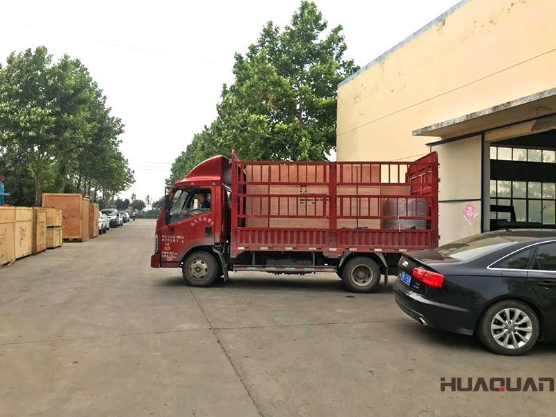 6.10號(hào)，山東省濰坊孫先生的這臺(tái)HQ350GF自動(dòng)化發(fā)電機(jī)組送貨上門(mén)