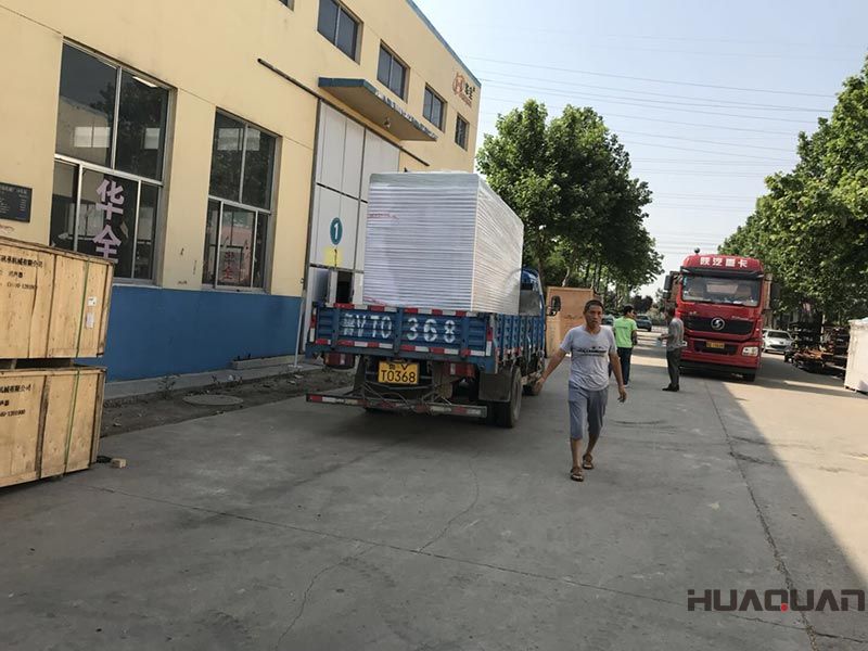 濰坊的王先生訂購(gòu)的200KW移動(dòng)靜音拖車(chē)發(fā)電機(jī)組在6.14號(hào)，送貨上門(mén)