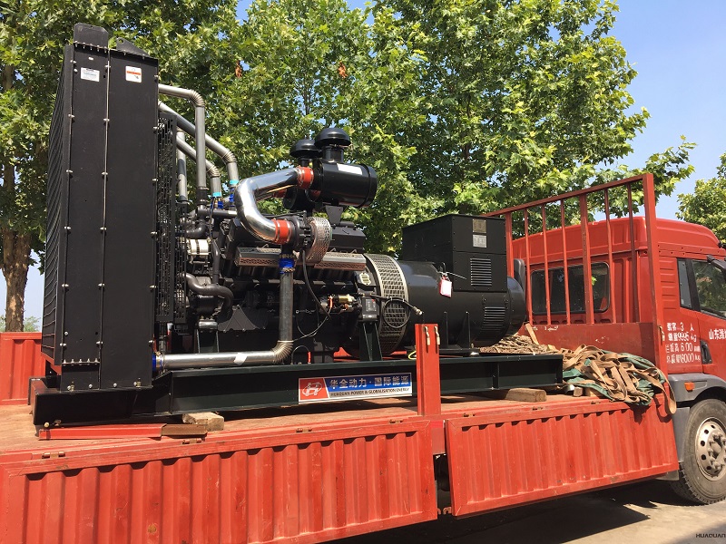 7月28號一臺550kw移動靜音型柴油發(fā)電機(jī)組已發(fā)往湖北