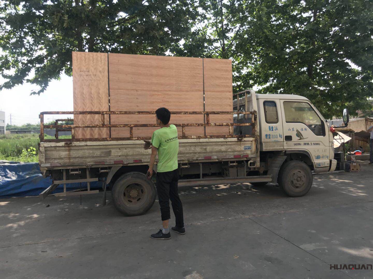 8月13日，一臺50kw靜音箱柴油發(fā)電機組從華全動力順利發(fā)往河北