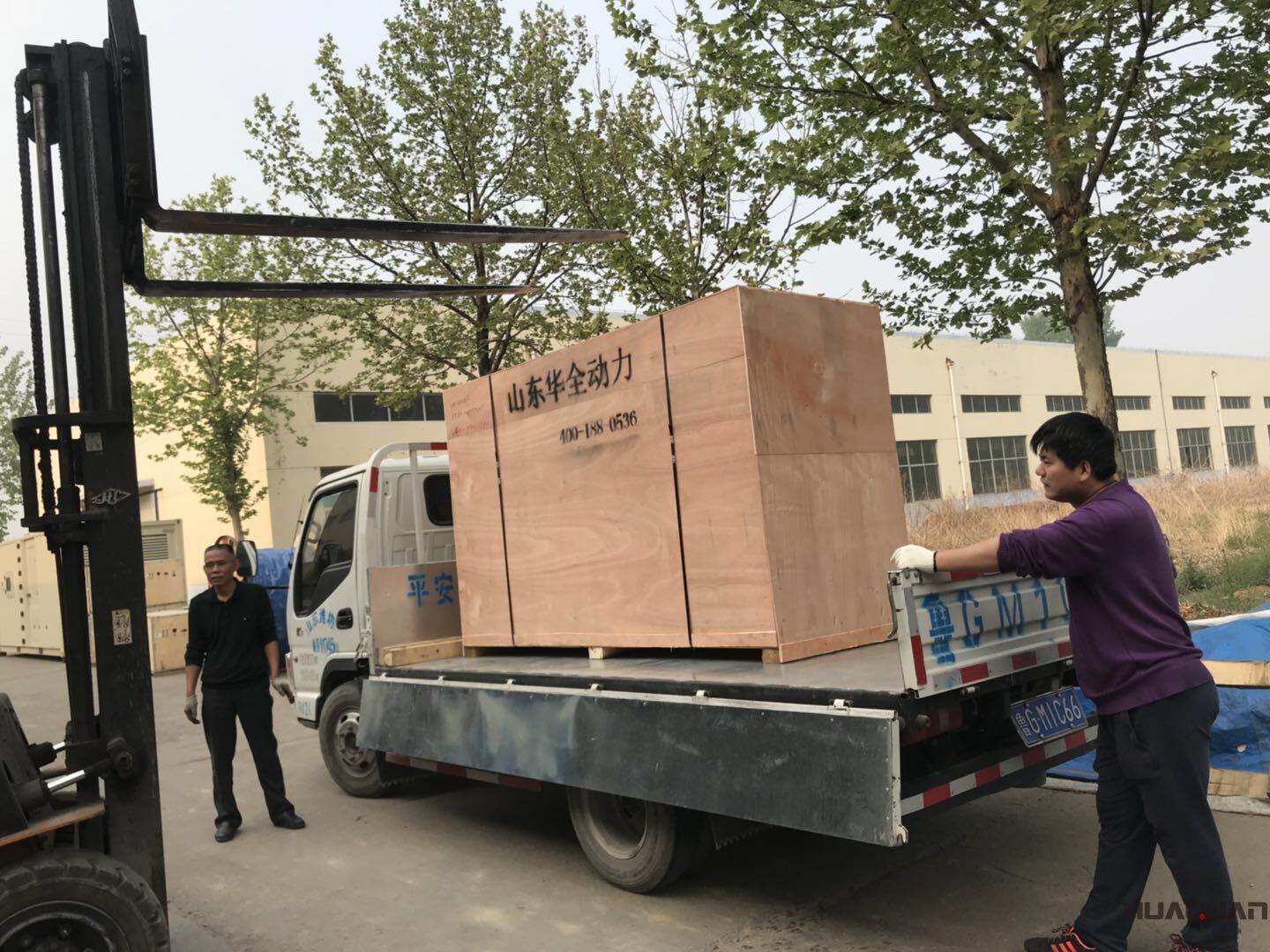 8月17日，一臺100kw標配柴油發(fā)電機組從華全動力成功發(fā)往山西