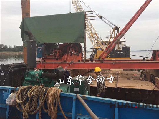 華全300kw發(fā)電機(jī)組在船上工作平穩(wěn)，供電充足，獲用戶稱贊！