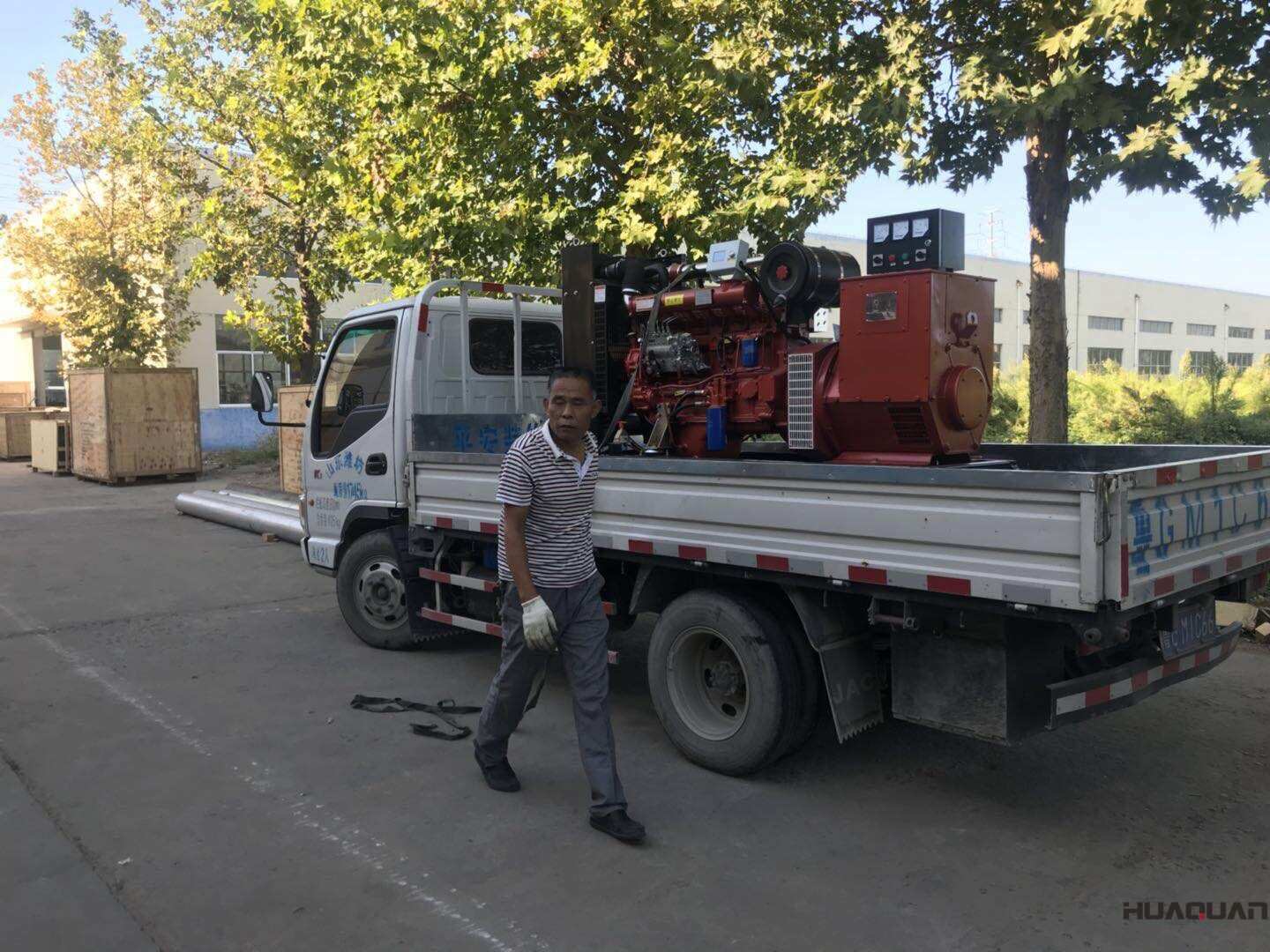 9月27日一臺50kw標配型柴油發(fā)電機組發(fā)往山東