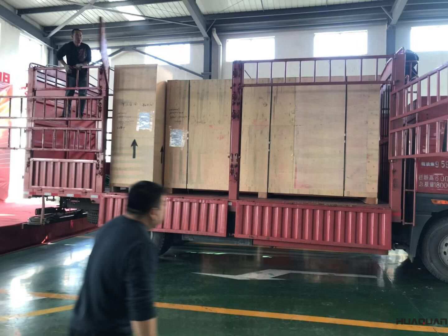 一臺40kw靜音箱柴油發(fā)電機組于10月31日從華全動力出發(fā)，現(xiàn)已順利發(fā)往山東