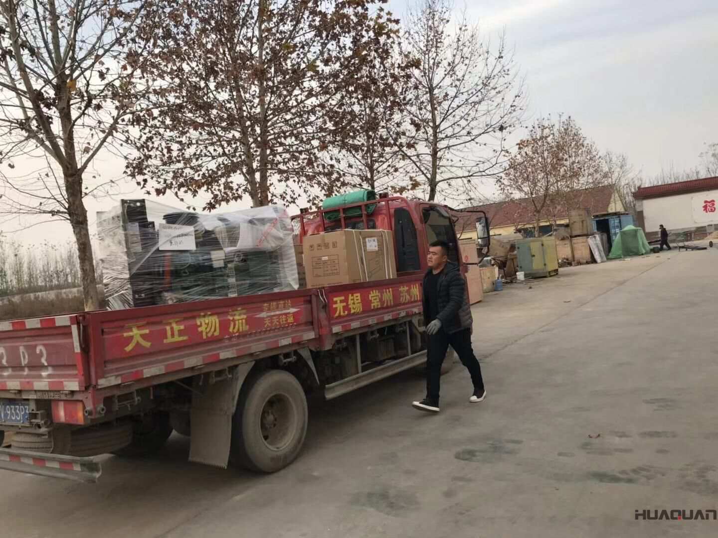 11月2日，廣東趙先生從華全動力分別訂購了50kw、100kw和120kw標(biāo)配沼氣發(fā)電機組，現(xiàn)已順利發(fā)往目的地