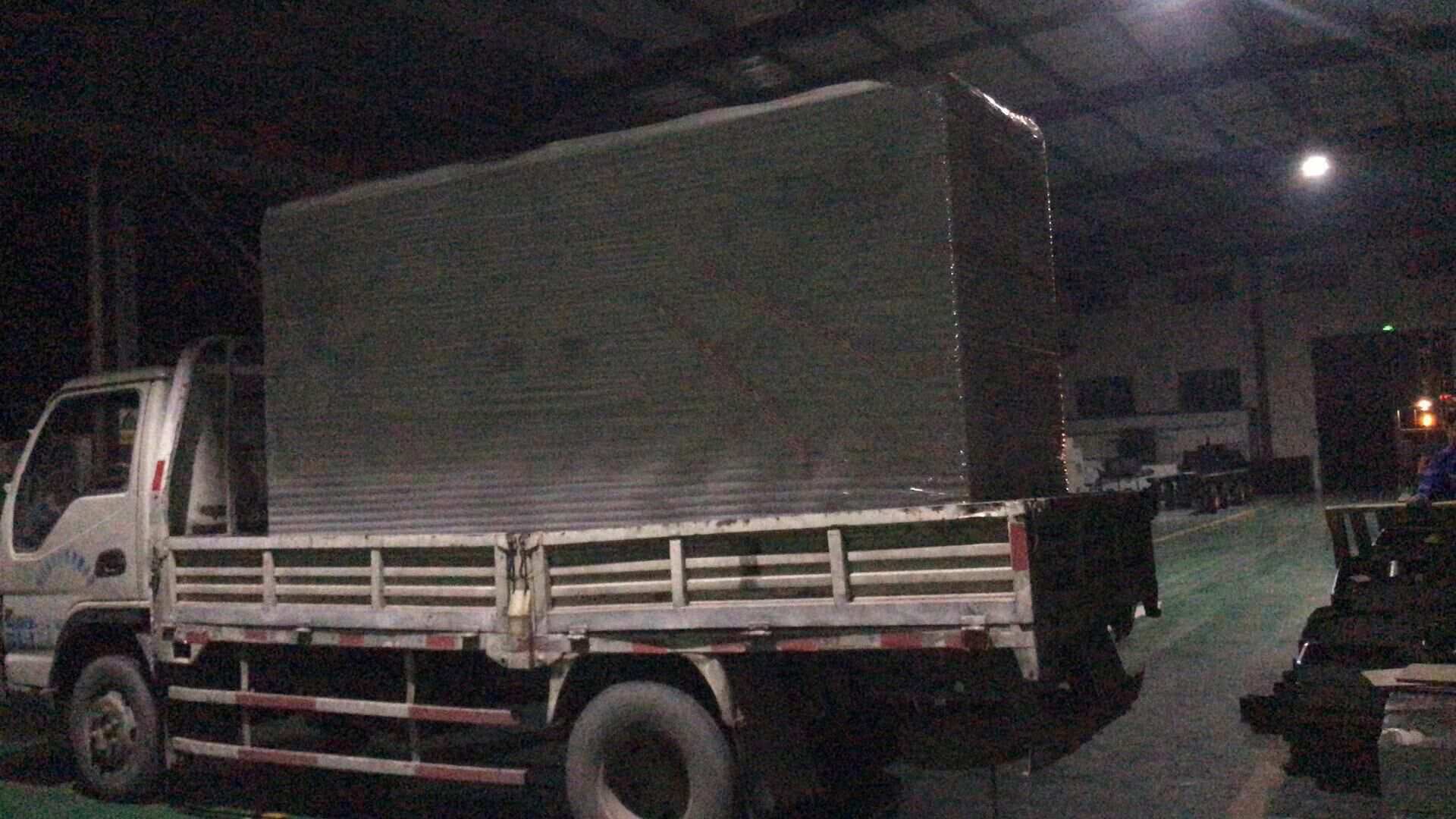 12月17日，車先生從華全動(dòng)力采購的一臺(tái)50kw自動(dòng)化柴油發(fā)電機(jī)組順利發(fā)往山東省