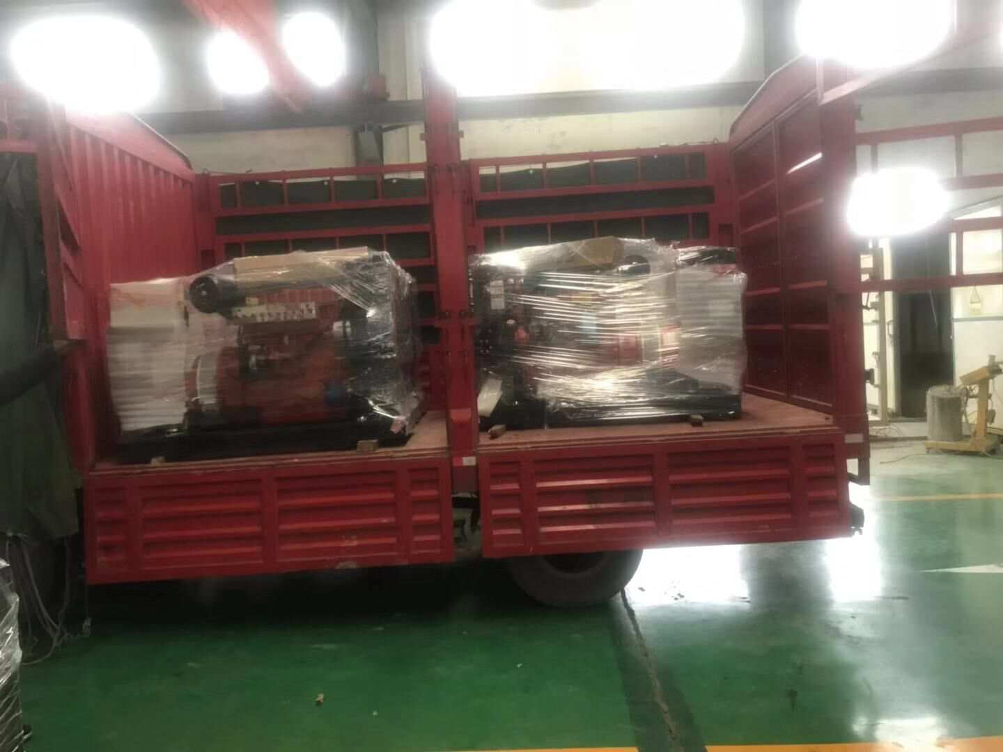 天津付先生從華全動力采購的15kw標(biāo)配柴油發(fā)電機(jī)組于12月22日順利發(fā)往目的地